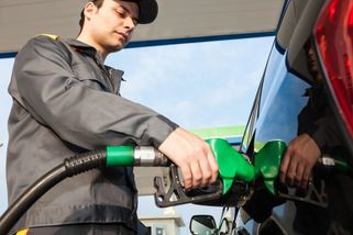 ČOI zveřejnila 11 benzínek s nekvalitním palivem, mnozí Češi u nich tankují